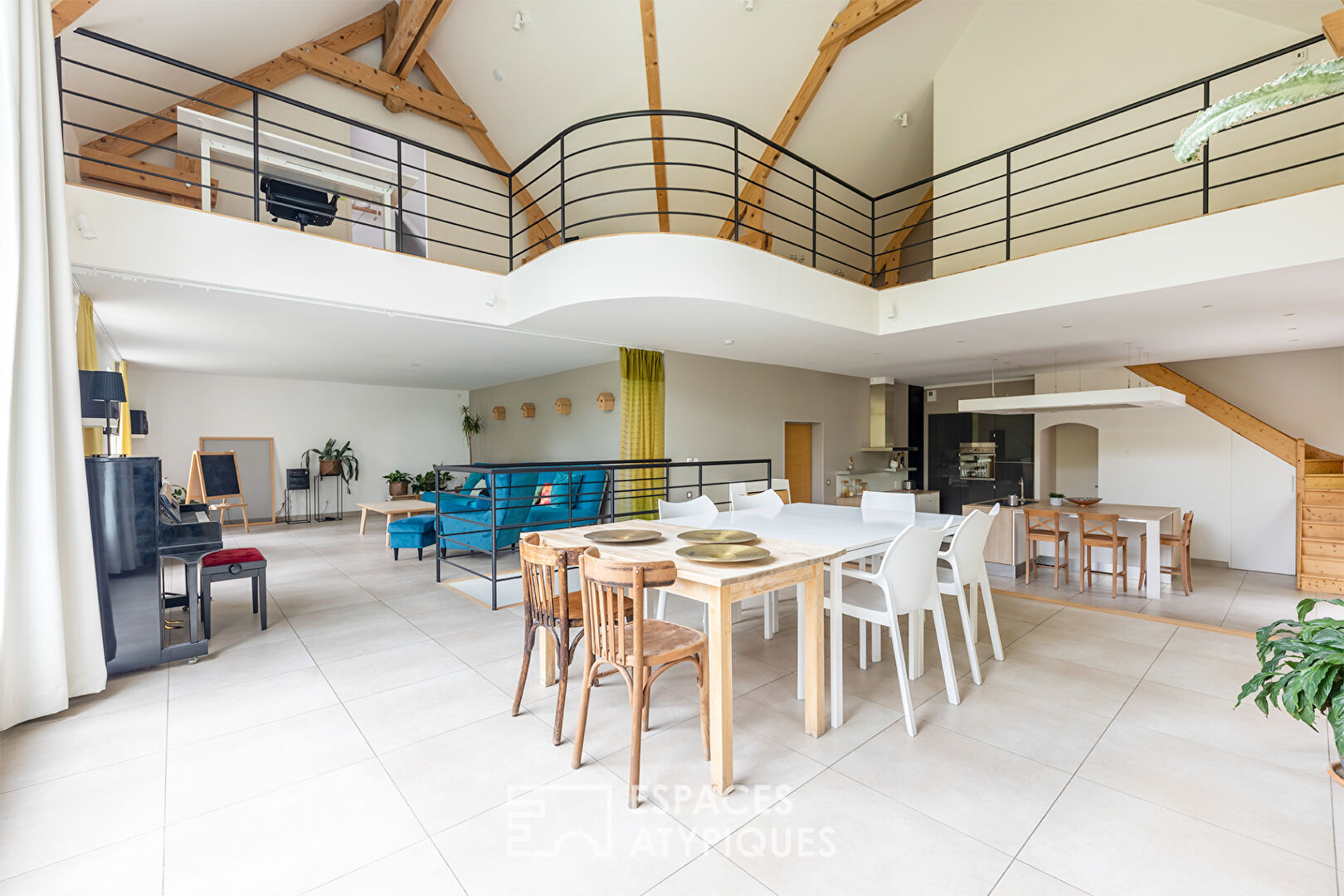 L’APAISANTE – Renovated stone house with a view of nature