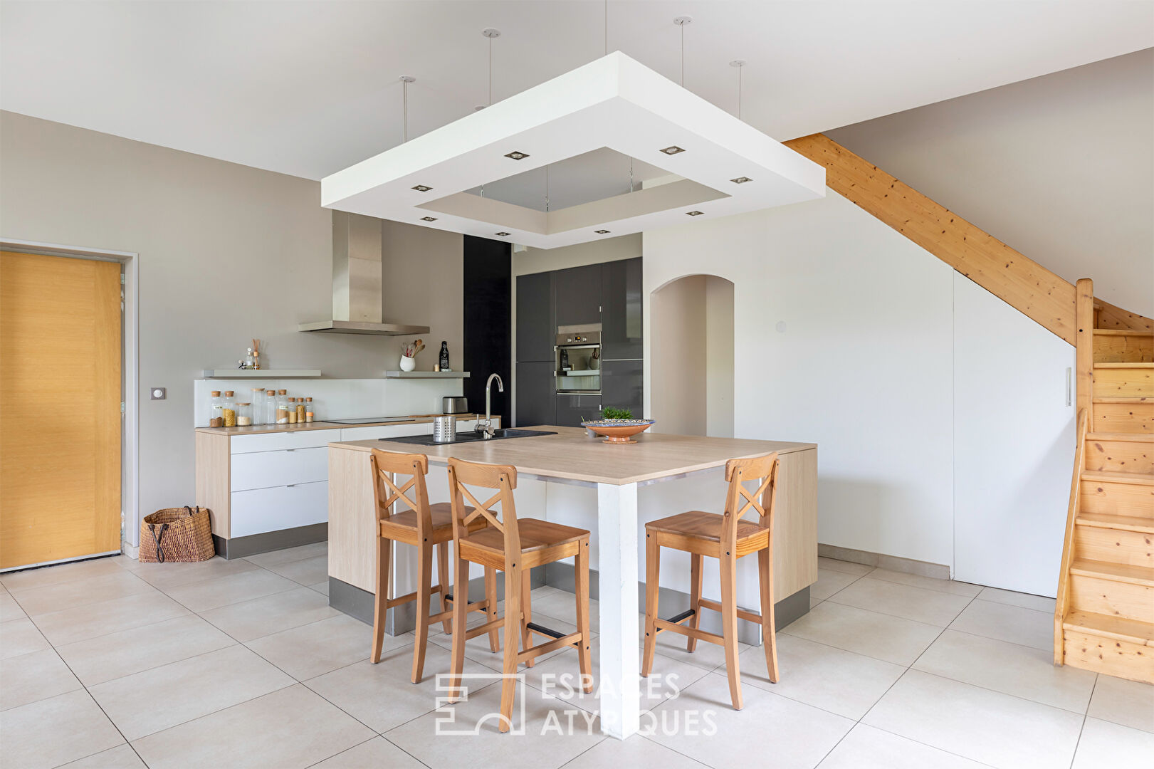 L’APAISANTE – Renovated stone house with a view of nature