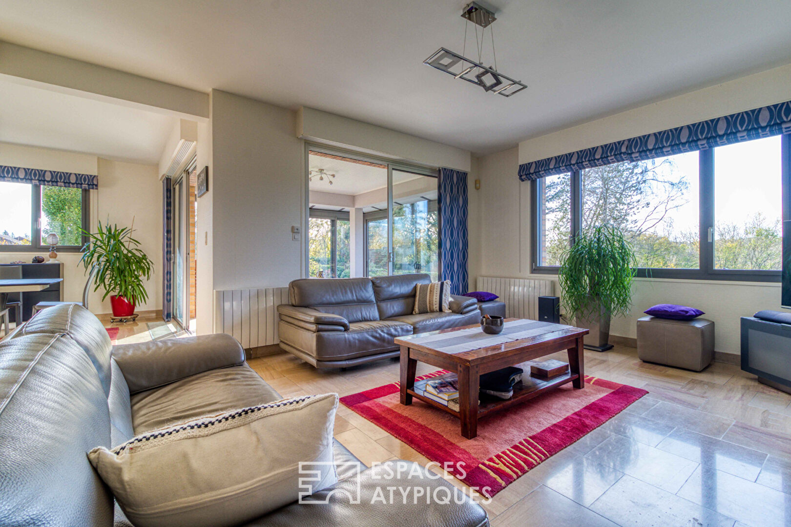 The bright -family home in the Anchor Valley
