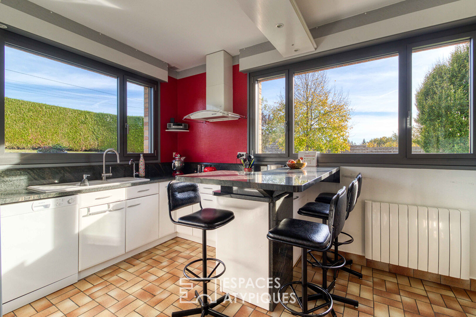 The bright -family home in the Anchor Valley