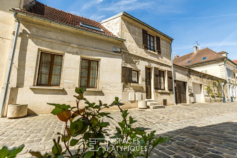 60800 CREPY EN VALOIS - La Surprenante - Charmante maison de ville en pierre rénovée en plein centre historique - Réf. 568