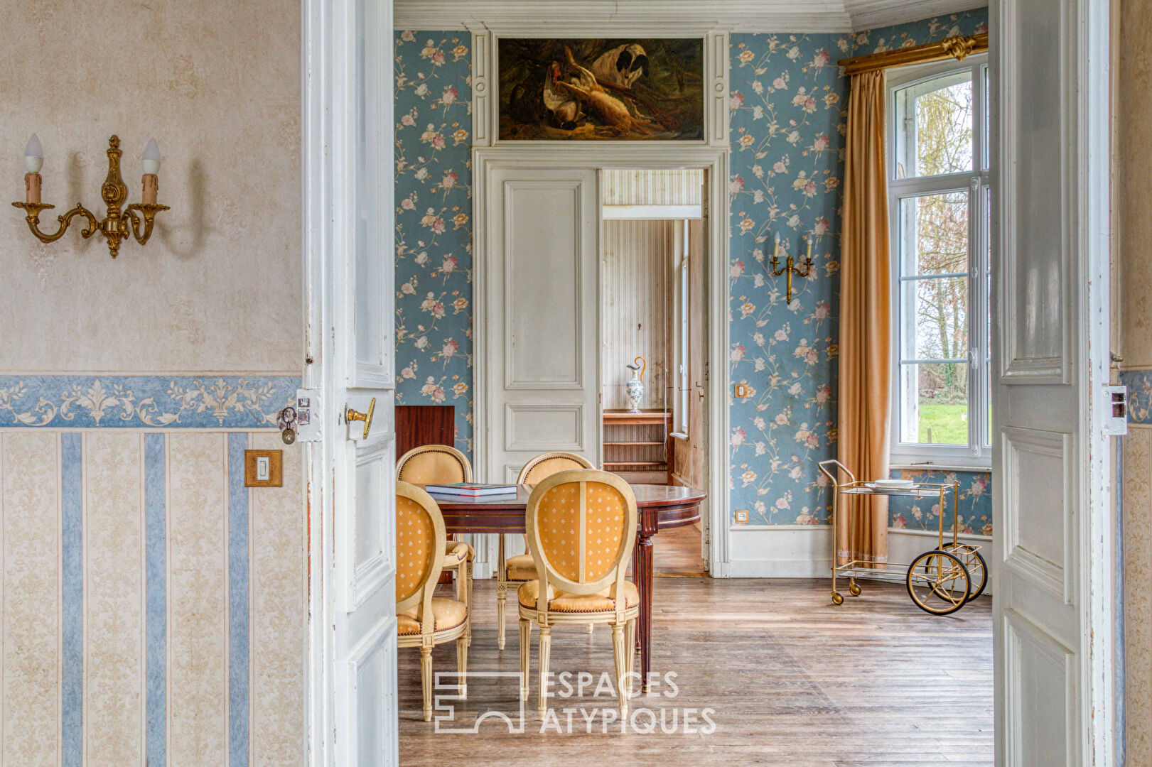 Castle life – 19th century residence at the gates of Amiens