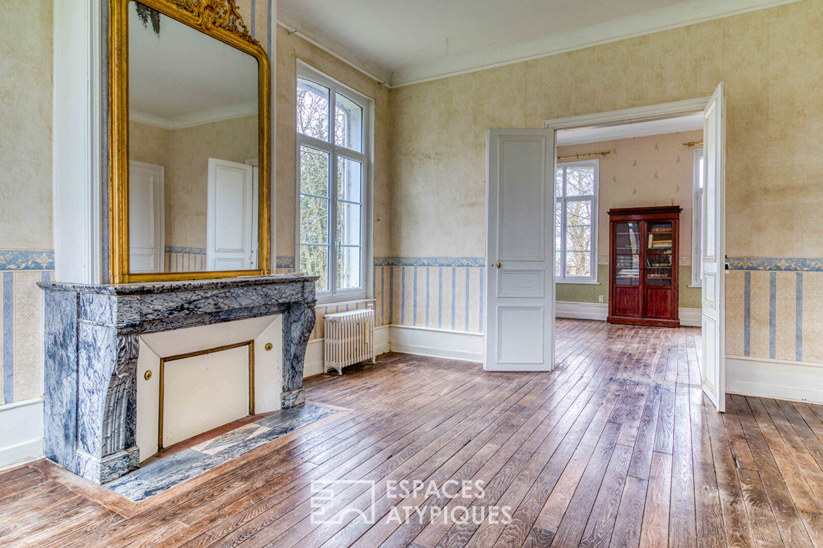 Castle life – 19th century residence at the gates of Amiens