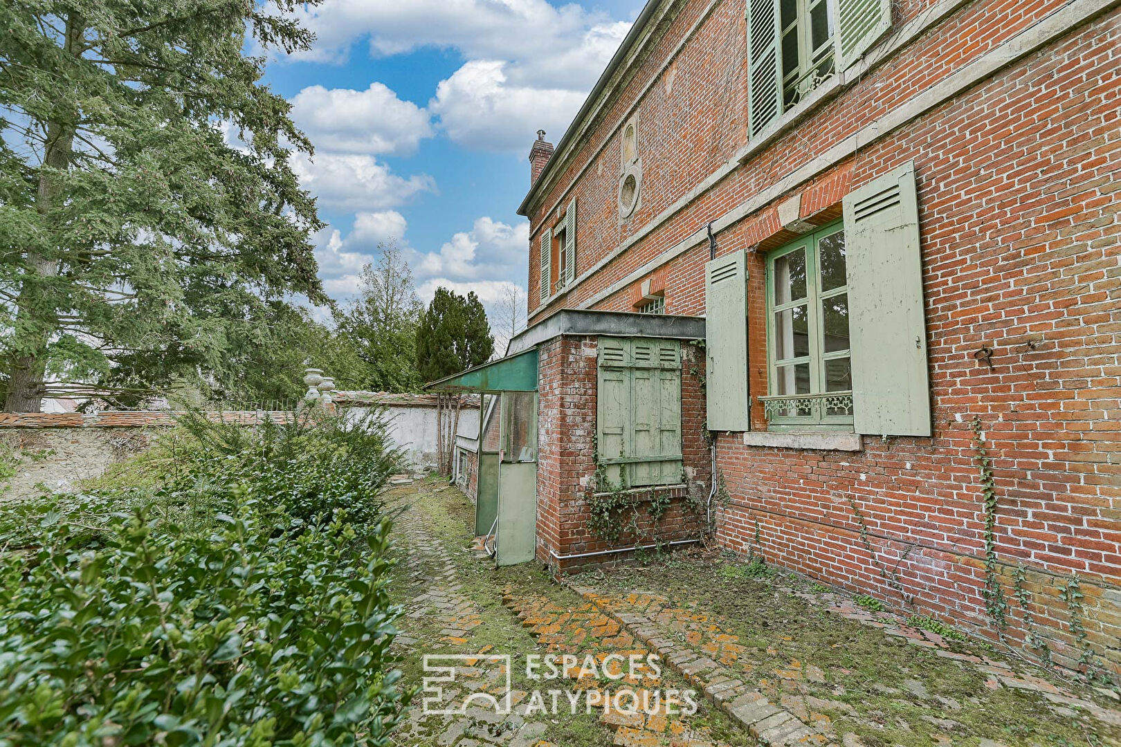 Ancien Relais de Chasse du Château – Demeure de charme au coeur du village