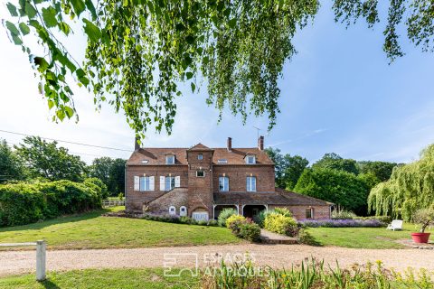 Maison et son corps de ferme au coeur de la nature