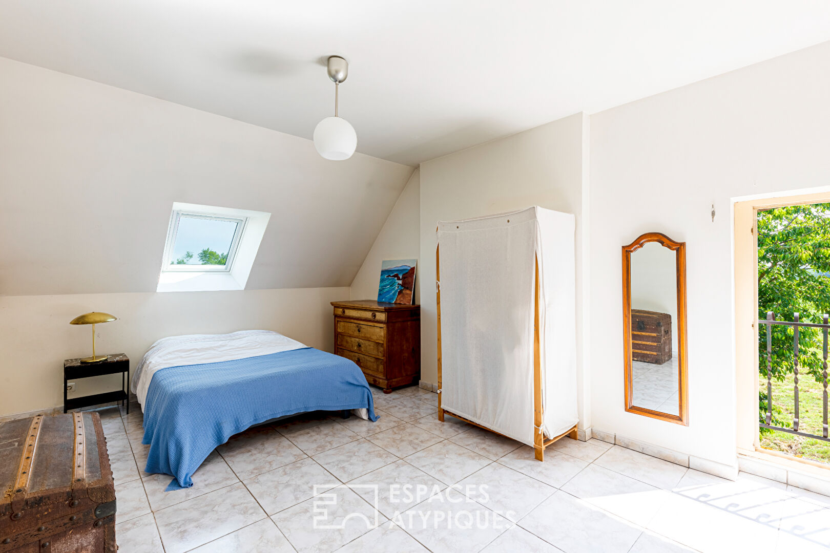 Farmhouse to rehabilitate into gites, reception room or equestrian center