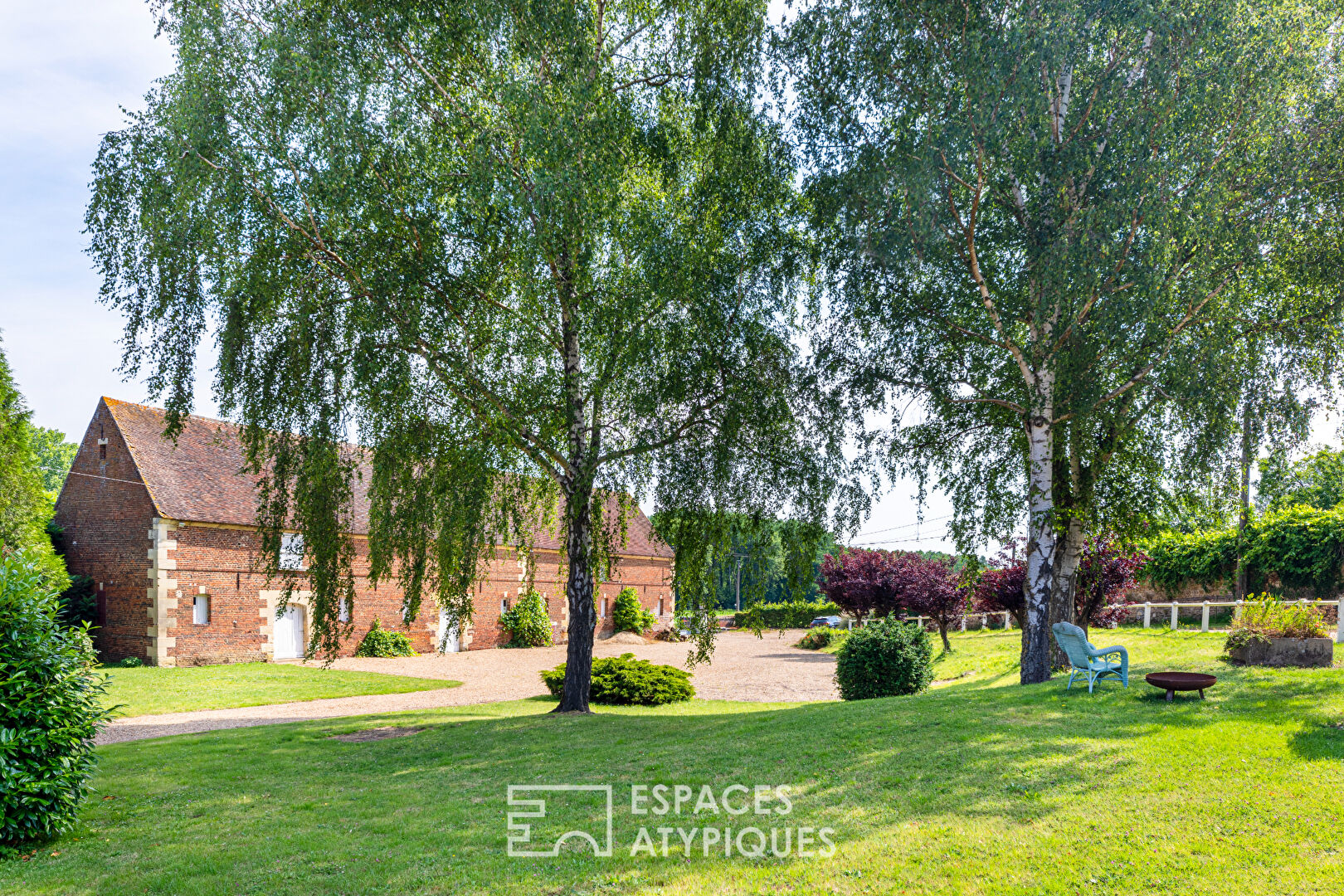 Farmhouse to rehabilitate into gites, reception room or equestrian center