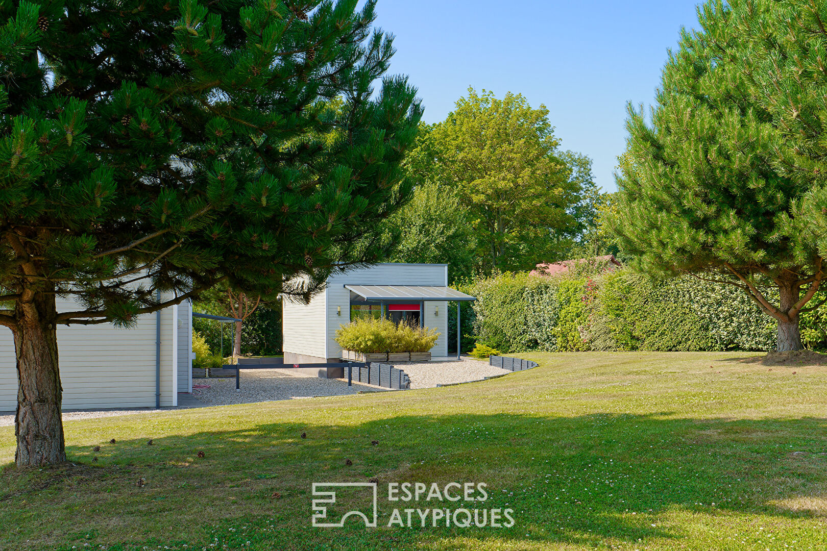 Entre terre et mer – Maison contemporaine au bois de Cise