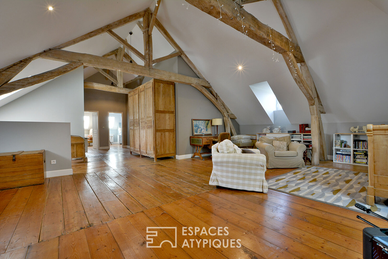 La Folie de Diane – Completely renovated 19th century mansion