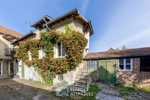 House with Garden in the City Center