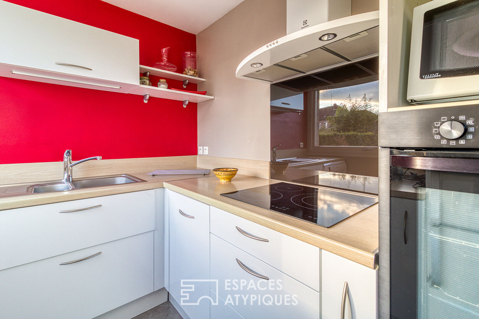 Beautiful millstone, from the last century, renovated close to the city center
