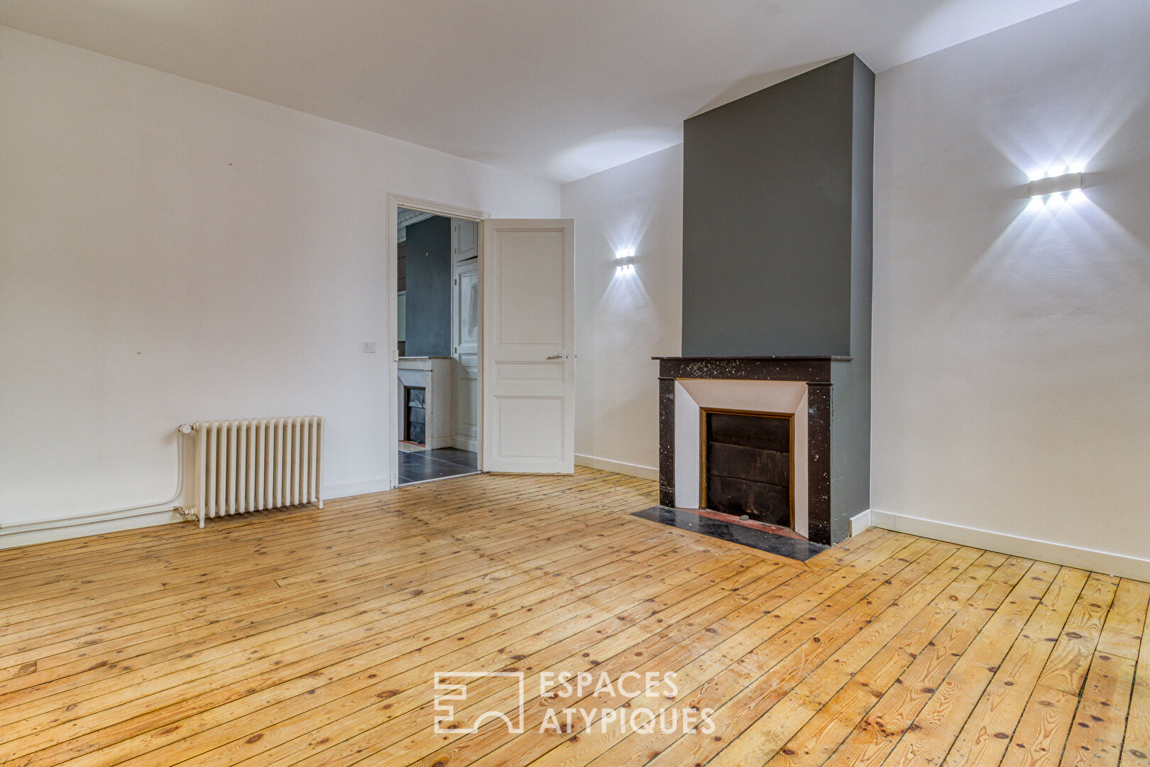 Beautiful renovated bourgeois house in Henriville district
