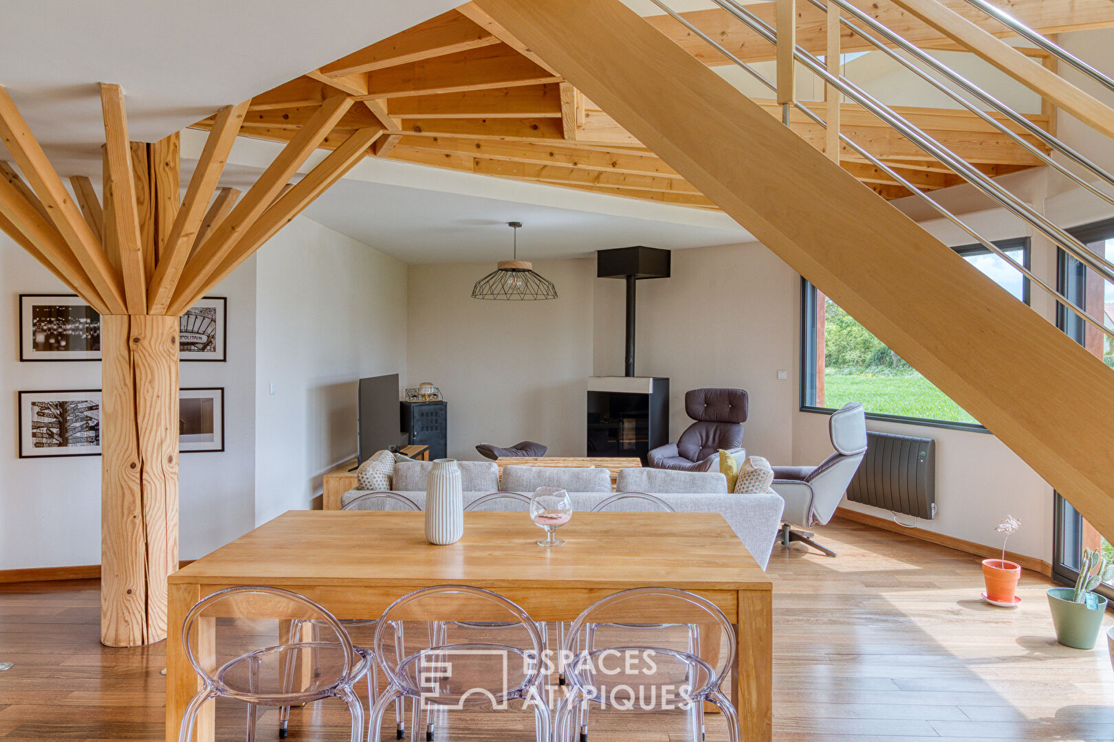 Magnifique Maison Polygonale en bois de cèdre et son jardin proche Sains en Amiénois