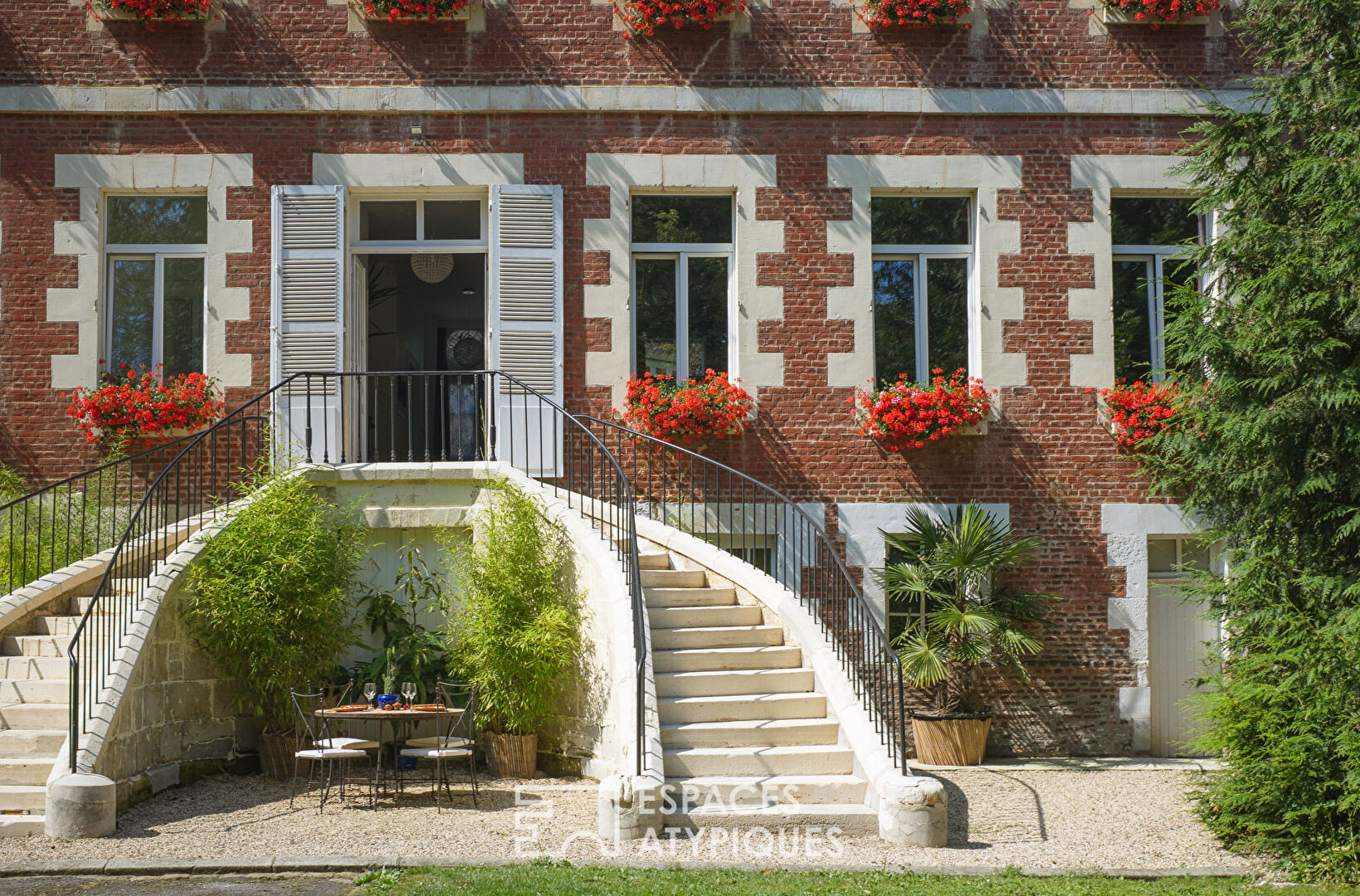 Elegant mansion renovated with taste – Laon (02000)