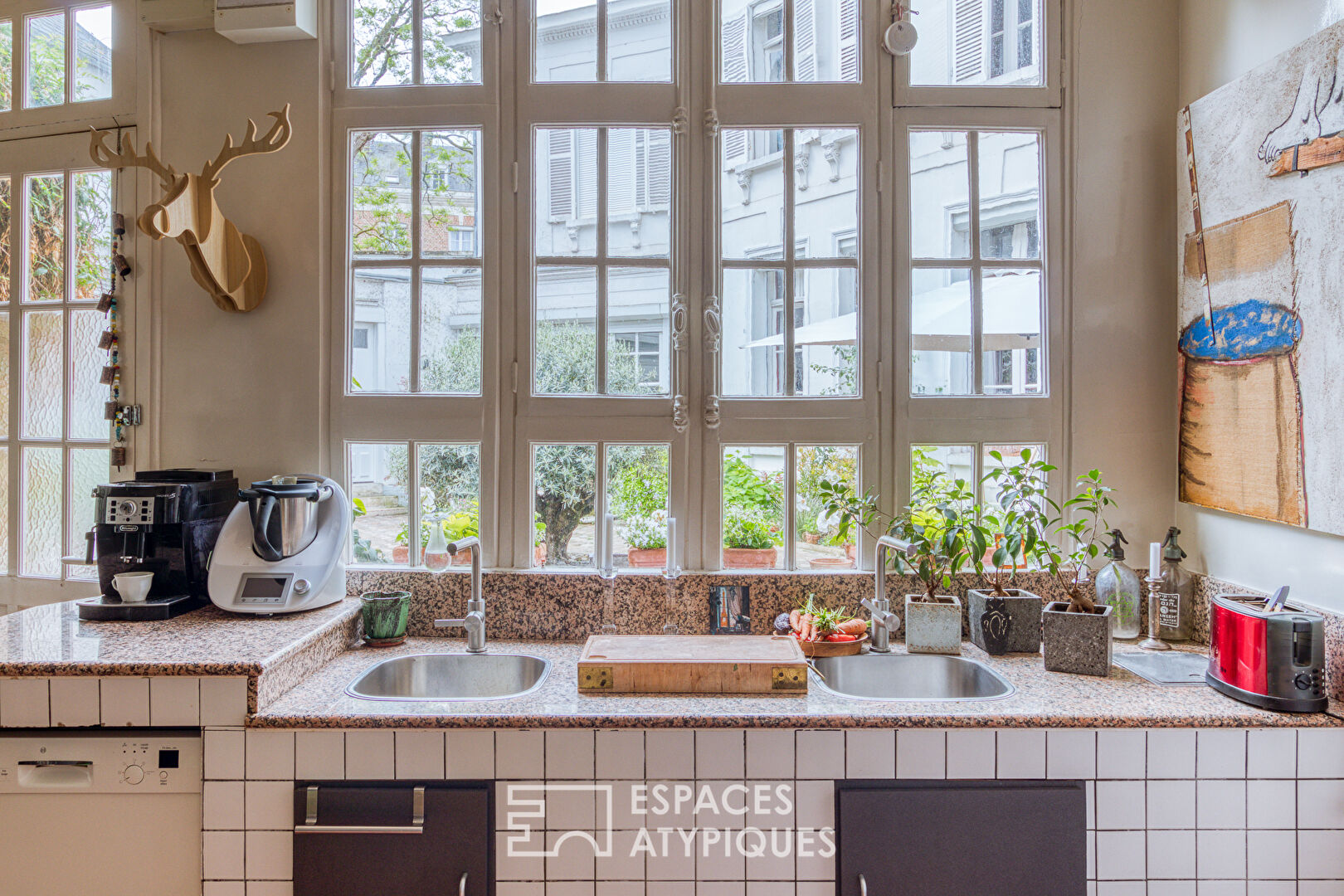 Magnificent residence with courtyard in the heart of Amiens city center