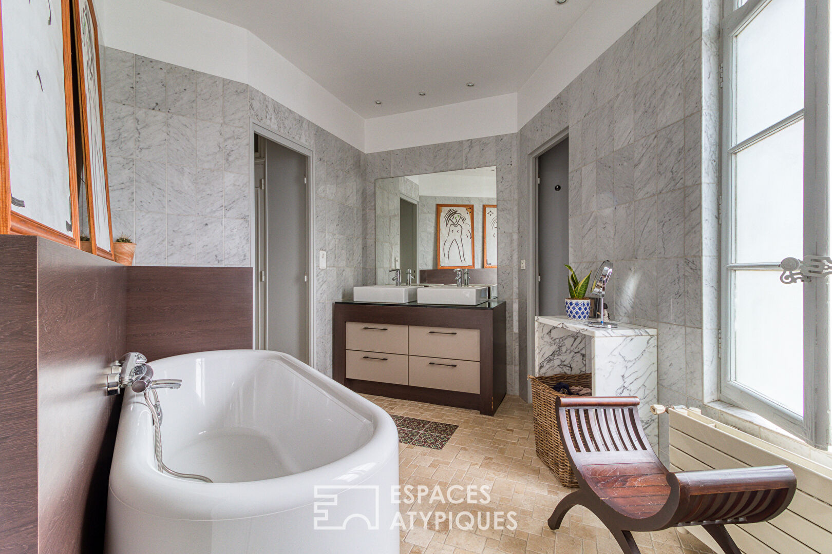 Magnificent residence with courtyard in the heart of Amiens city center