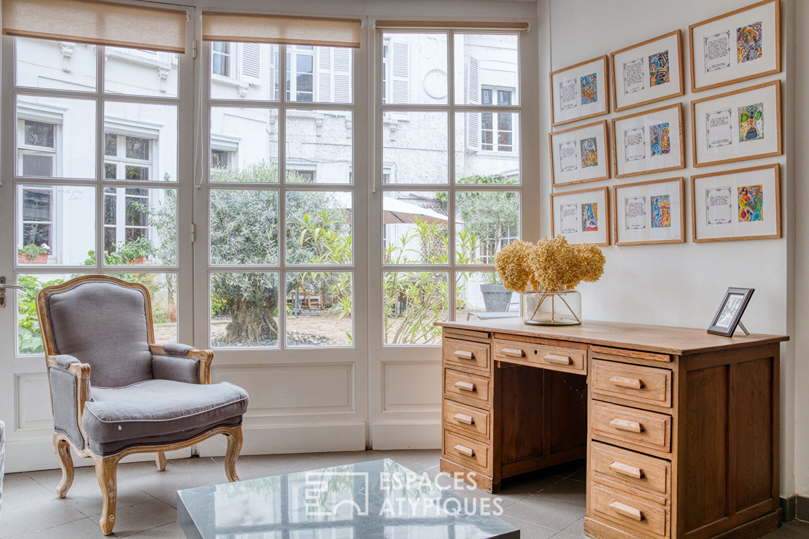 Magnificent residence with courtyard in the heart of Amiens city center