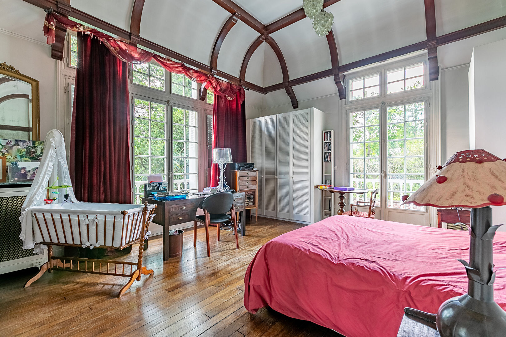 Magnifique Villa rénovée de style anglo-normand et son parc.