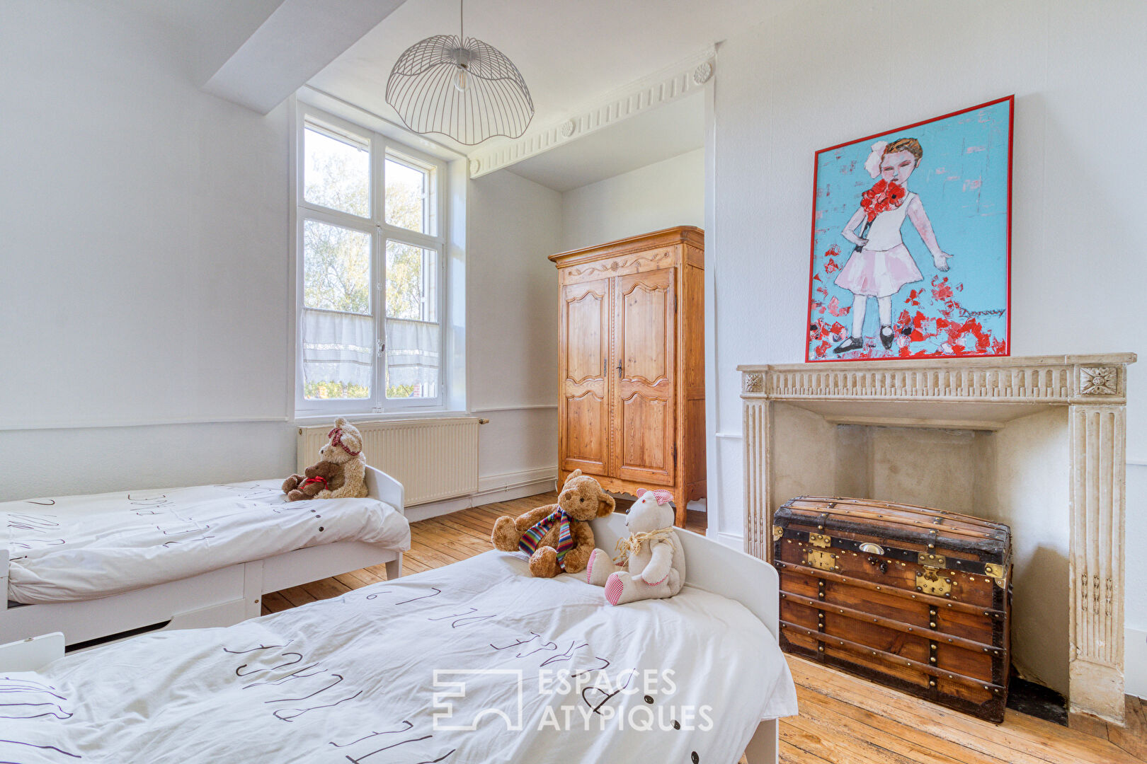 Presbytère du XVIIème siècle soigneusement rénové en une maison de famille