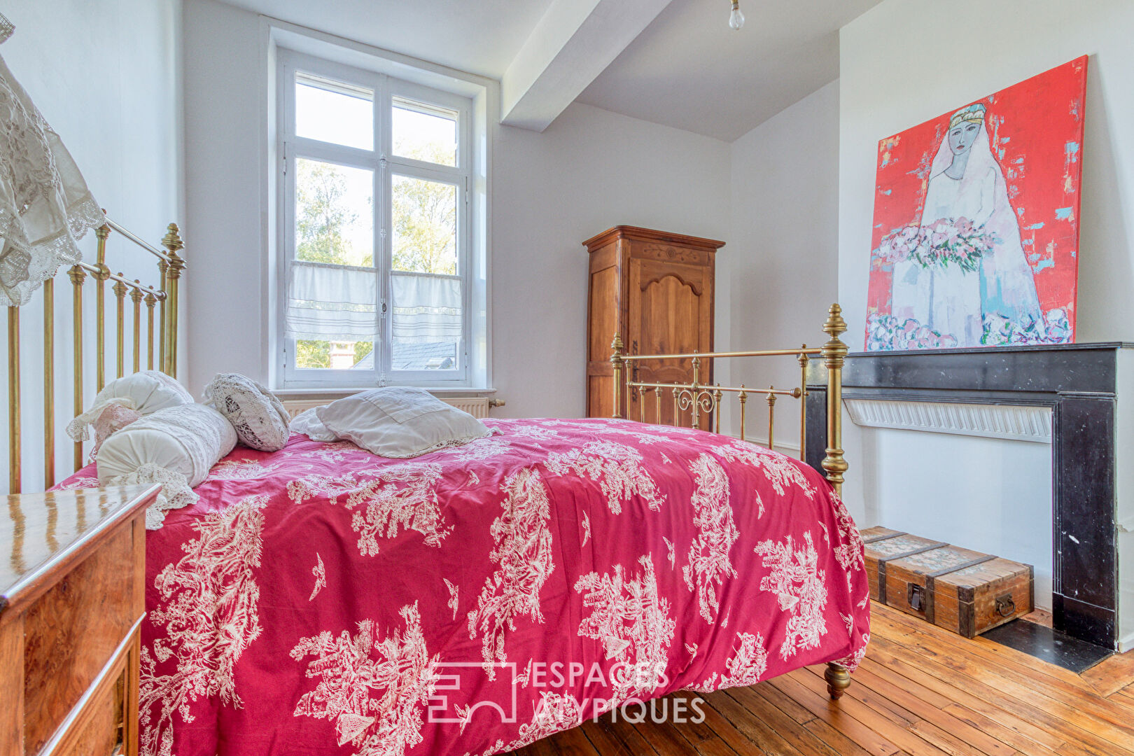 Presbytère du XVIIème siècle soigneusement rénové en une maison de famille