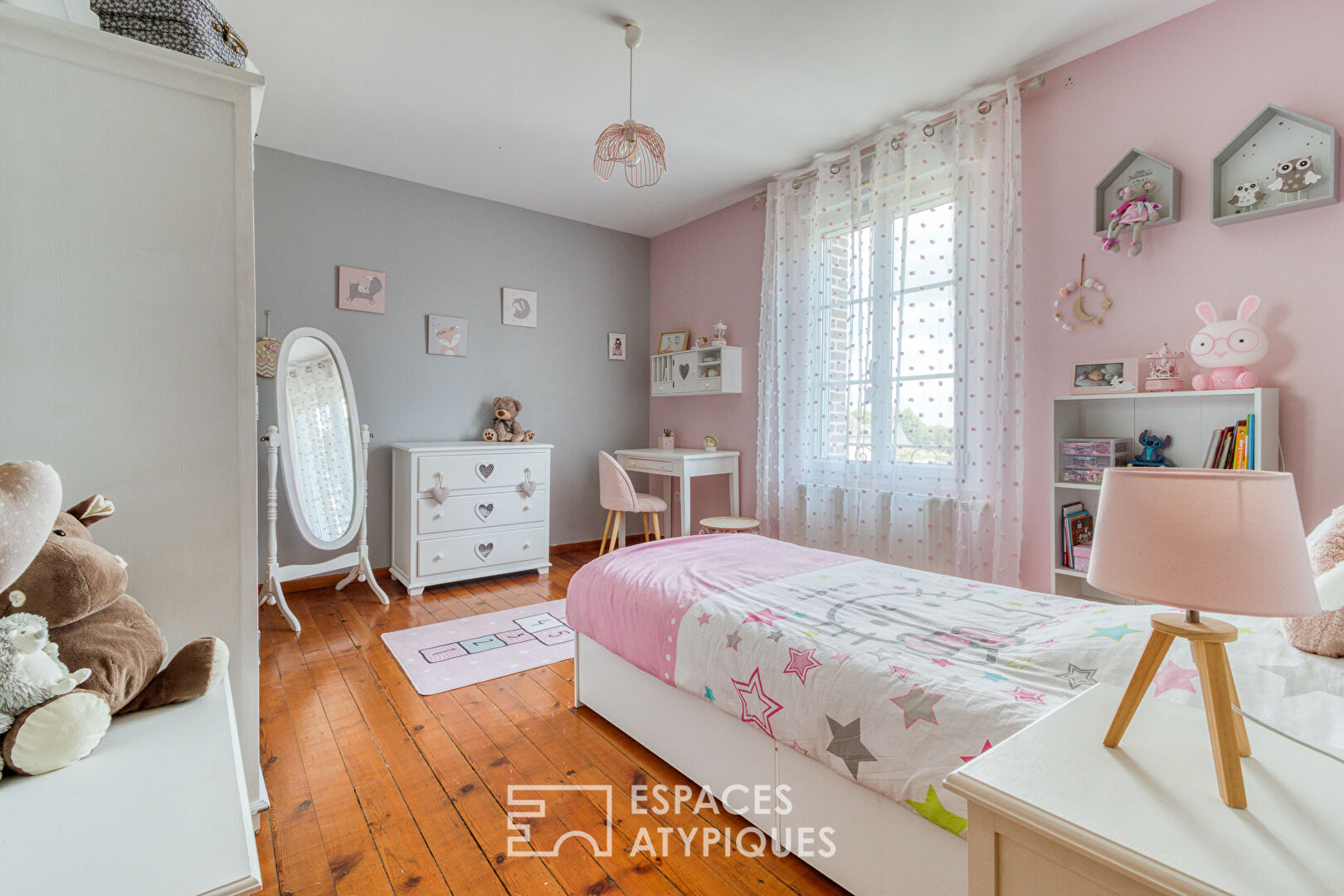 Family house, Old Presbytery renovated in Caulieres
