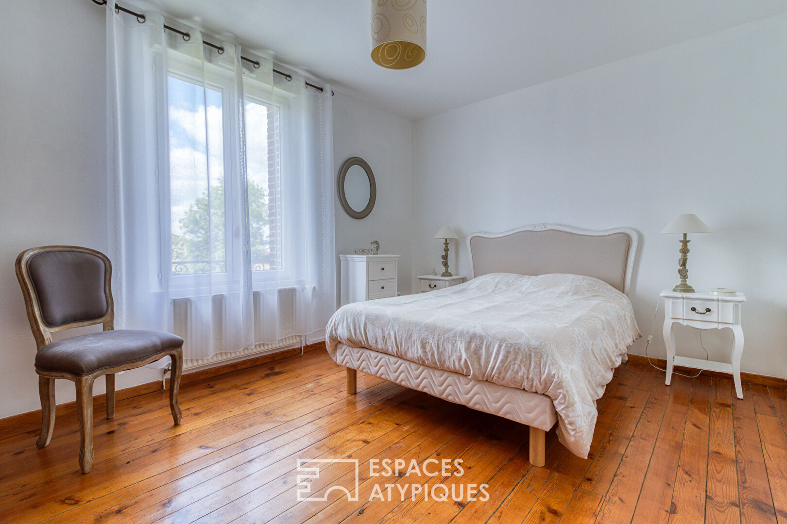 Family house, Old Presbytery renovated in Caulieres