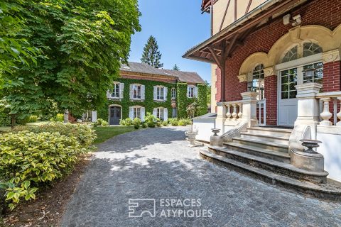 Maison de maître avec annexes aménagées parc, bois et carrière