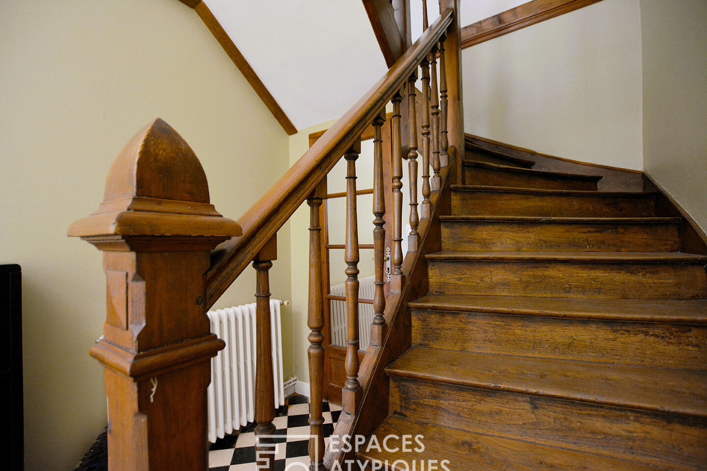 A Property of Character and Serenity close to Oisemont