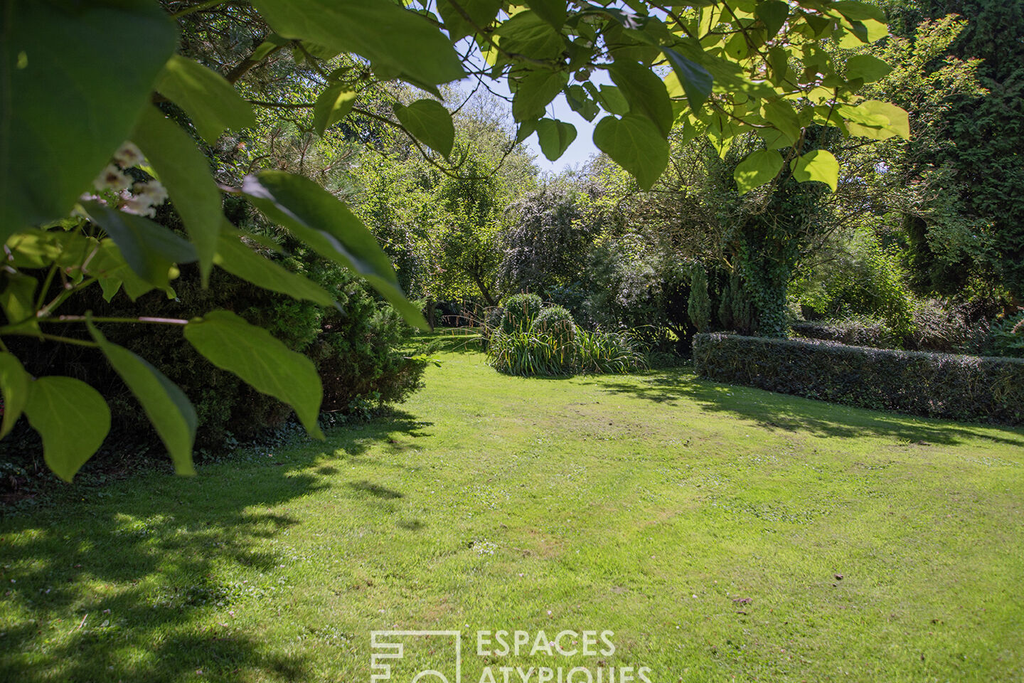 A Property of Character and Serenity close to Oisemont