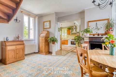 Belle Maison de campagne  en brique et son terrain de 2580 m2  au Sud d’Amiens