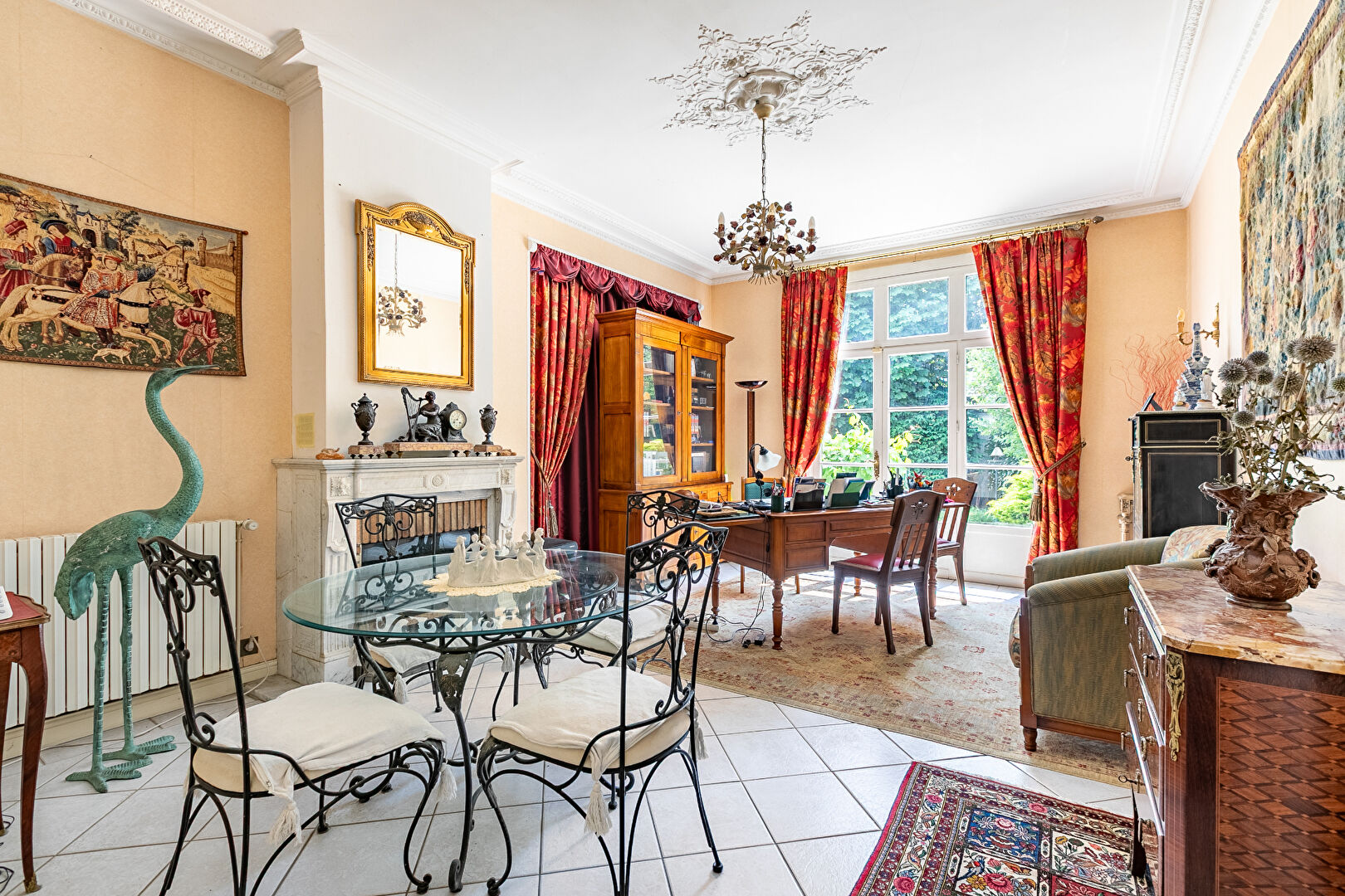 Maison Bourgeoise sur parc paysagé à Noyon