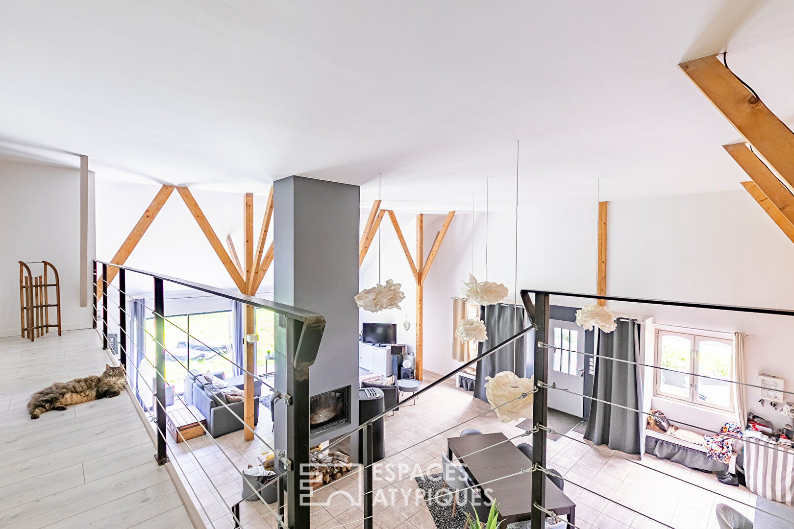 Contemporary characterful timber-framed house near Compiègne