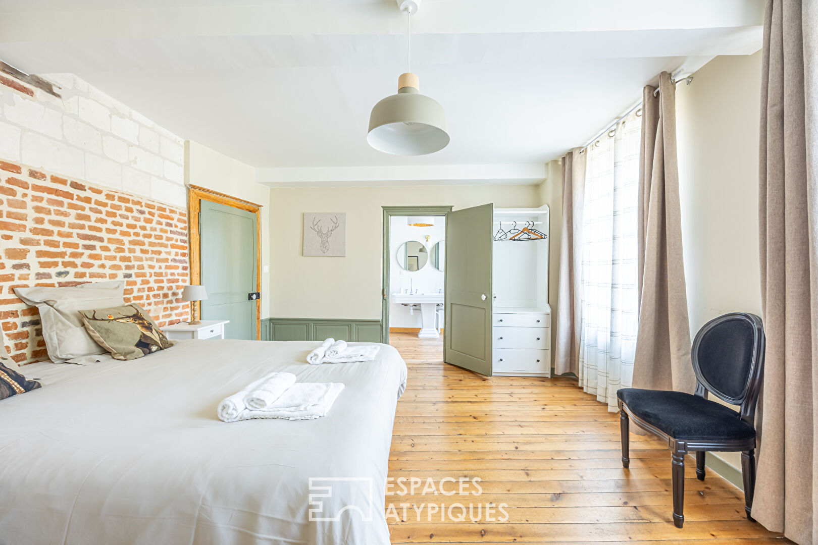 Renovated mansion in the heart of Saint Riquier