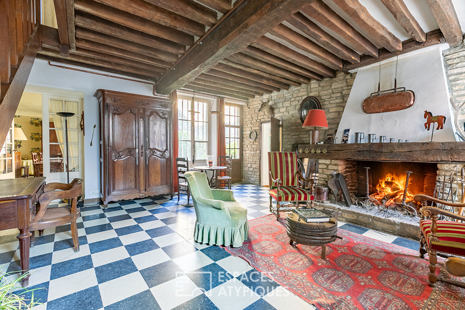 Historic residence a stone’s throw from Senlis town centre