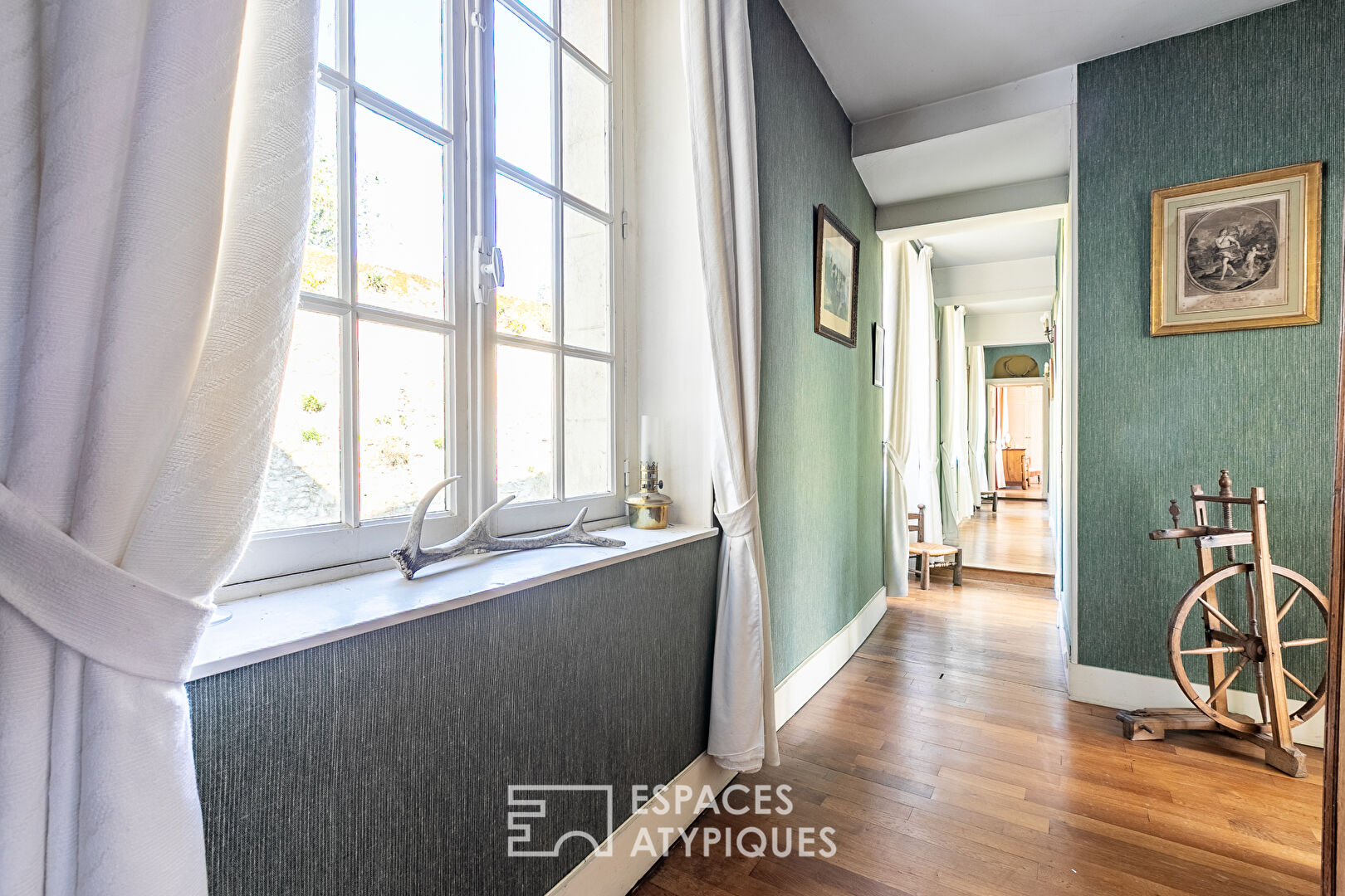 Historic residence a stone’s throw from Senlis town centre