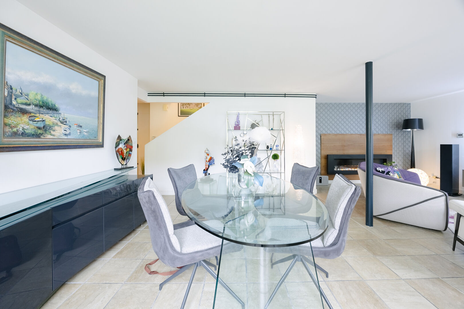 Contemporary duplex in the heart of a centuries-old abbey near Picquigny