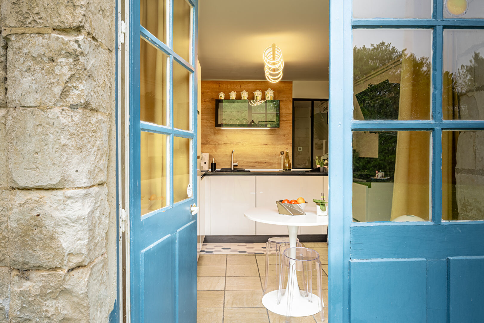 Contemporary duplex in the heart of a centuries-old abbey near Picquigny
