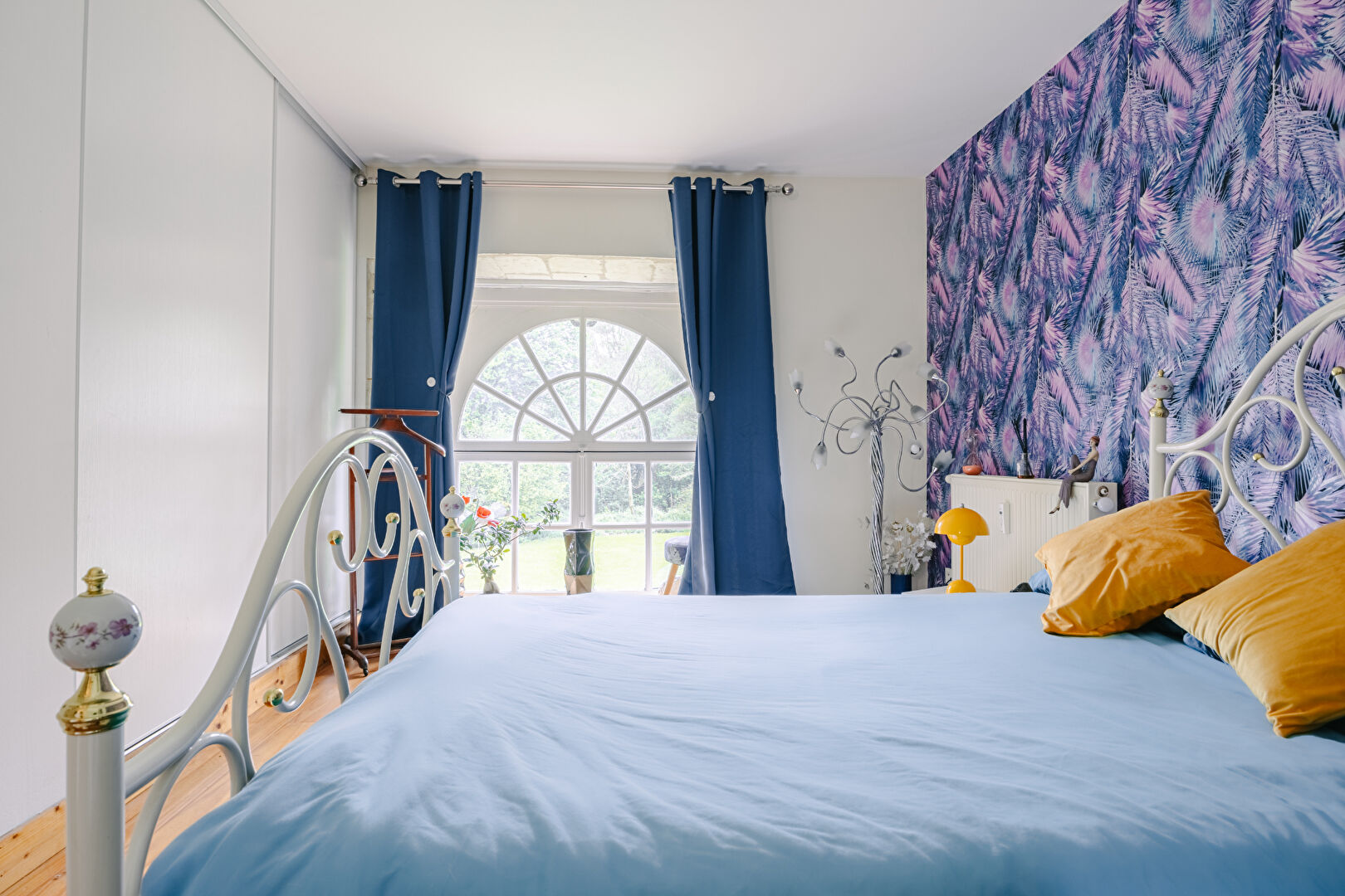 Contemporary duplex in the heart of a centuries-old abbey near Picquigny