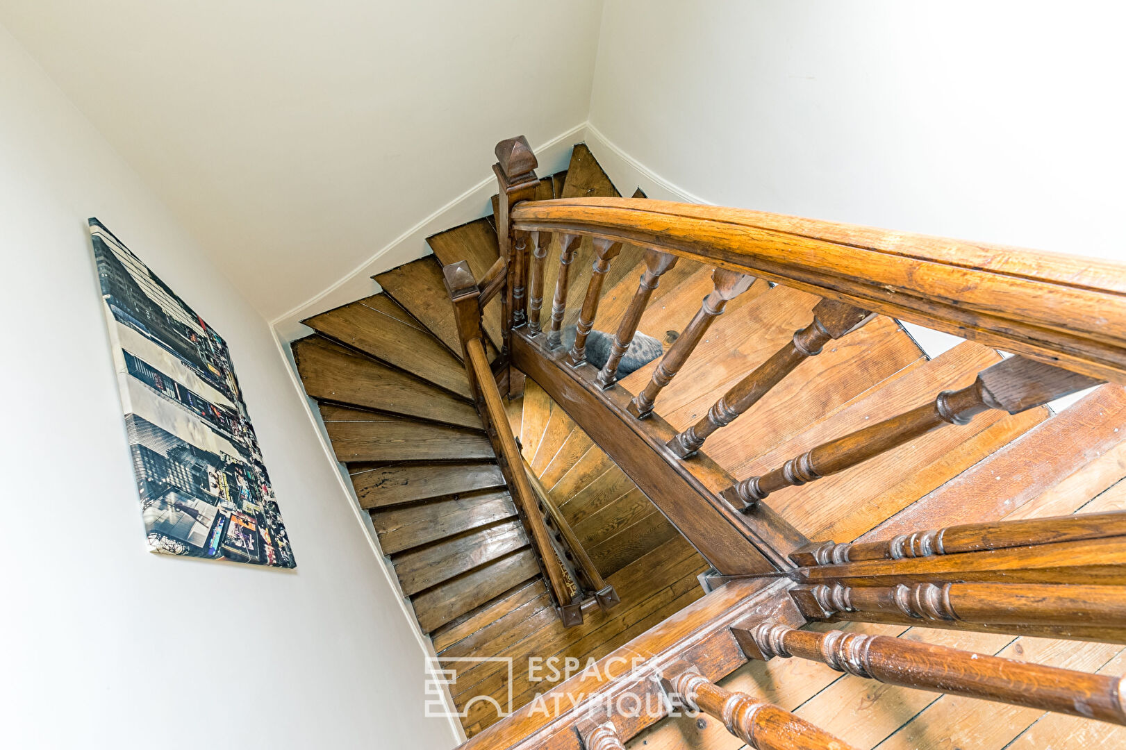 Renovated mansion with breathtaking views of the Oise Valley