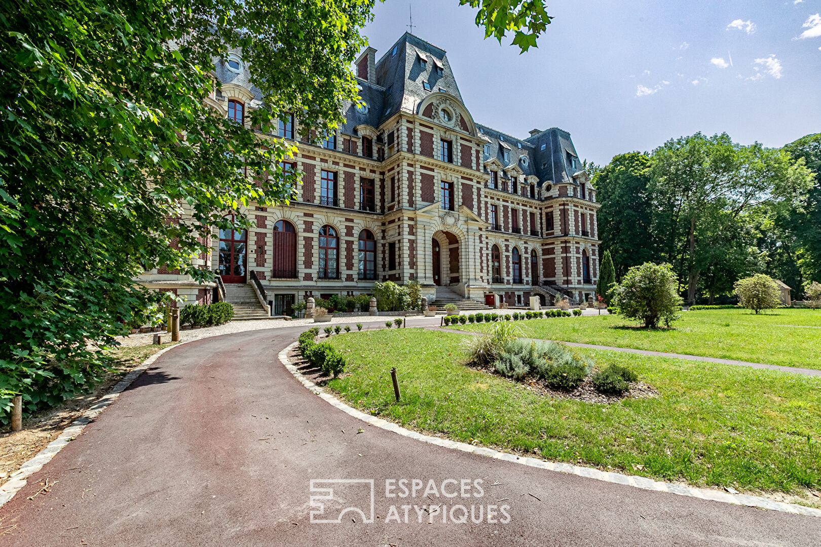 Valeur sûre - Bel appartement haussmannien au coeur du Château de Villette