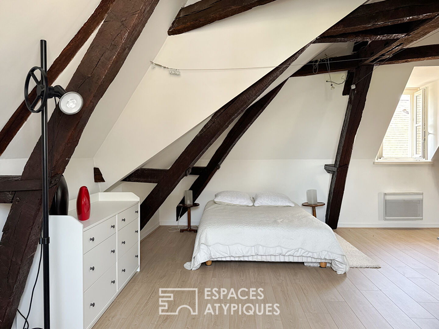 Charming attic apartment in the historic center of Amiens
