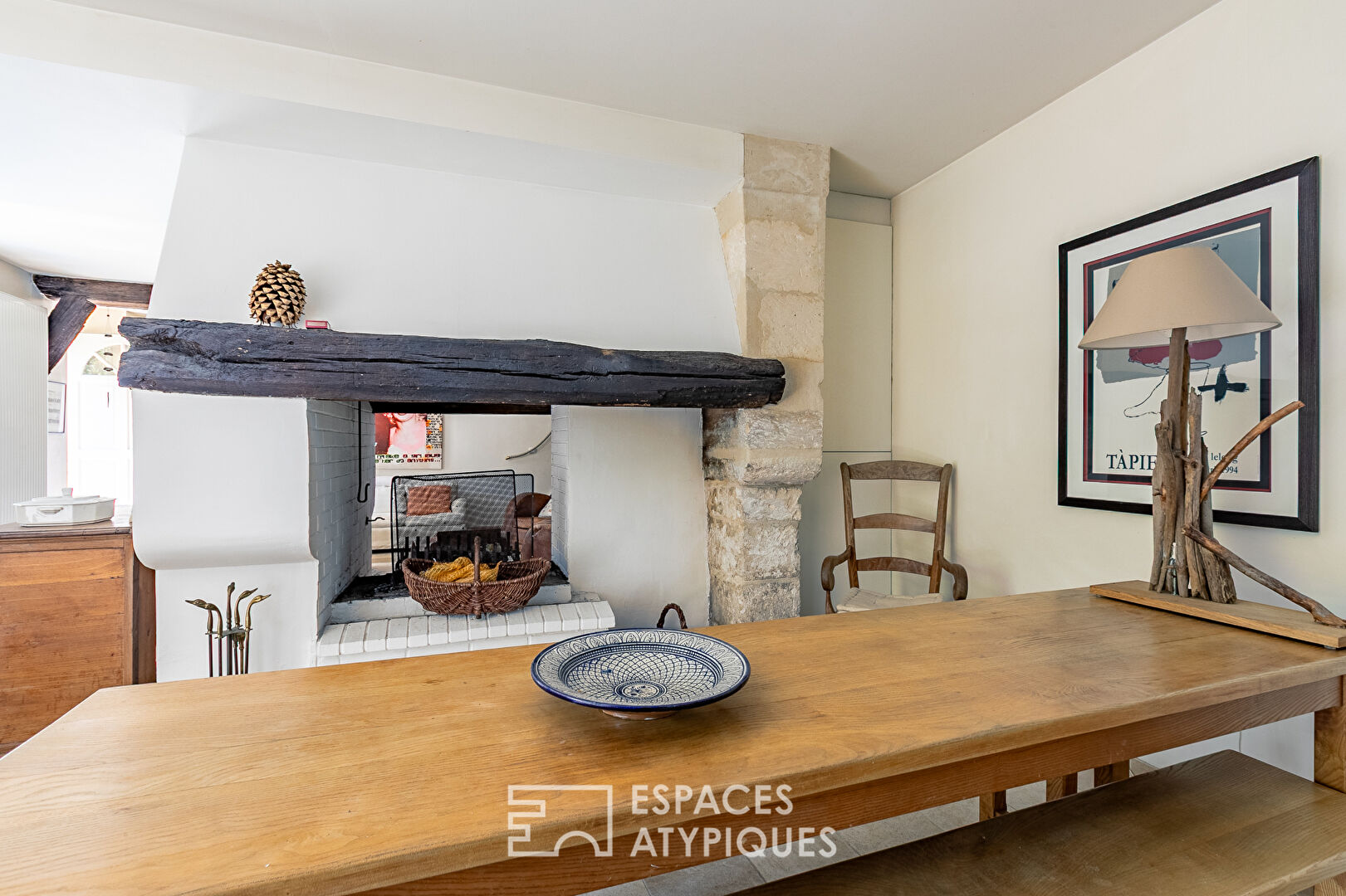 Charming renovated stone house with terrace and garden near Compiègne
