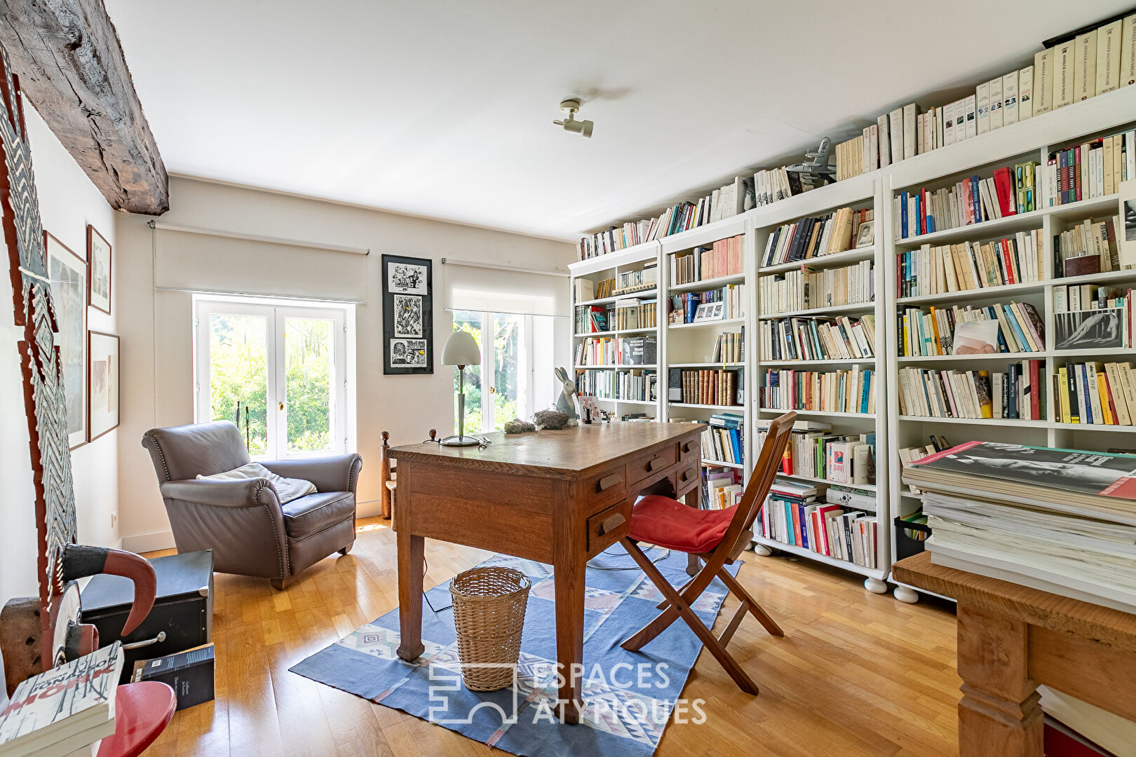 Charming renovated stone house with terrace and garden near Compiègne