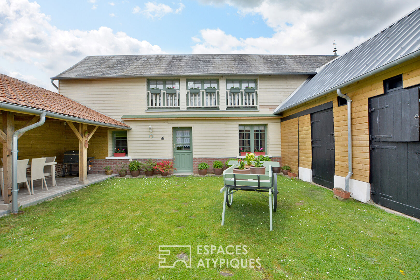Maison bourgeoise avec gîtes et dépendance à deux pas d’Airaines