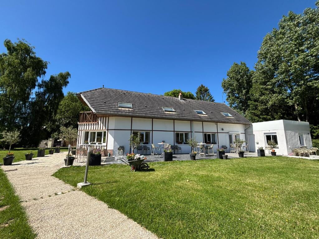 Beautiful event house and guest rooms