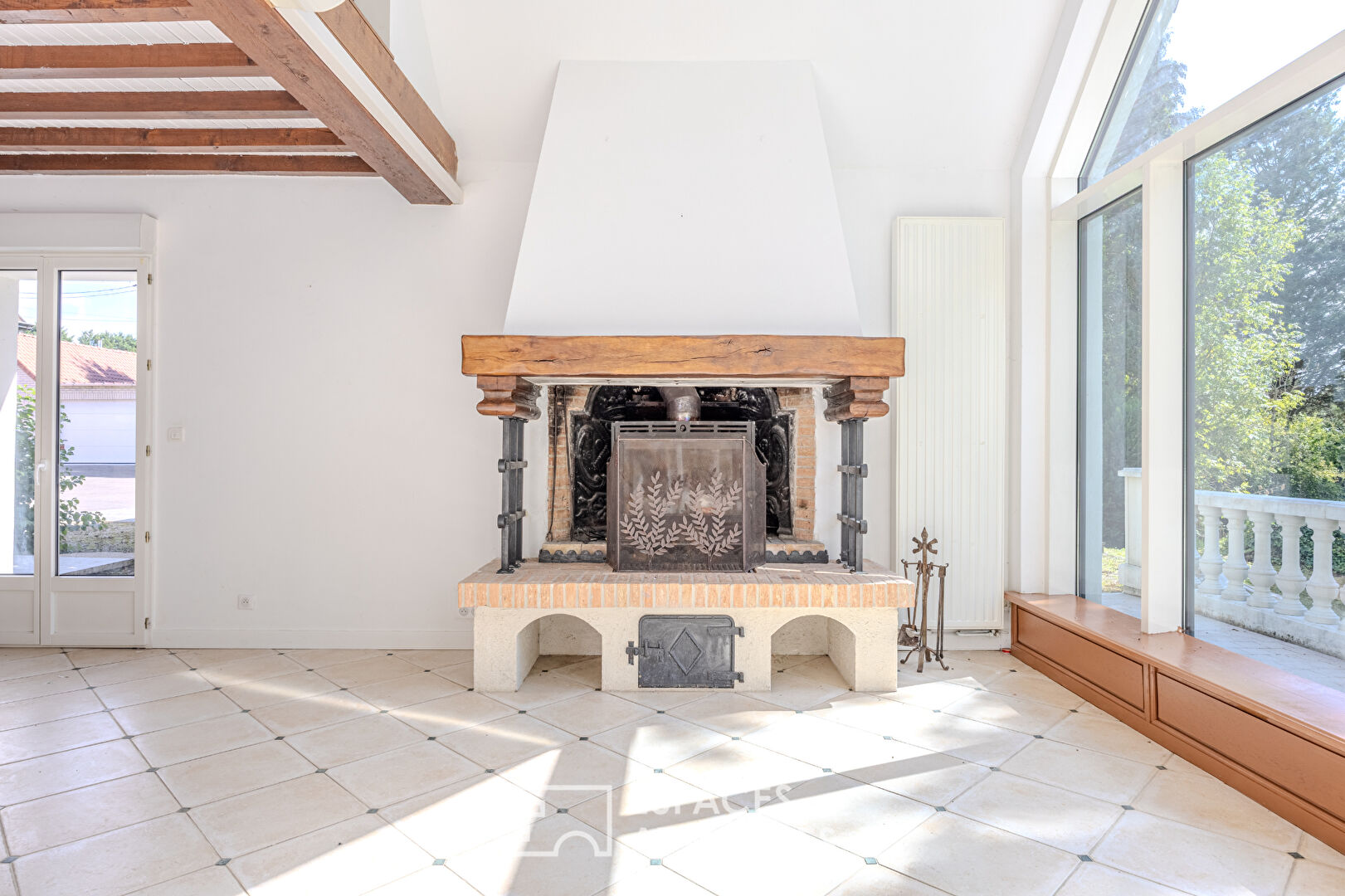 Large family home with independent gite and private pond