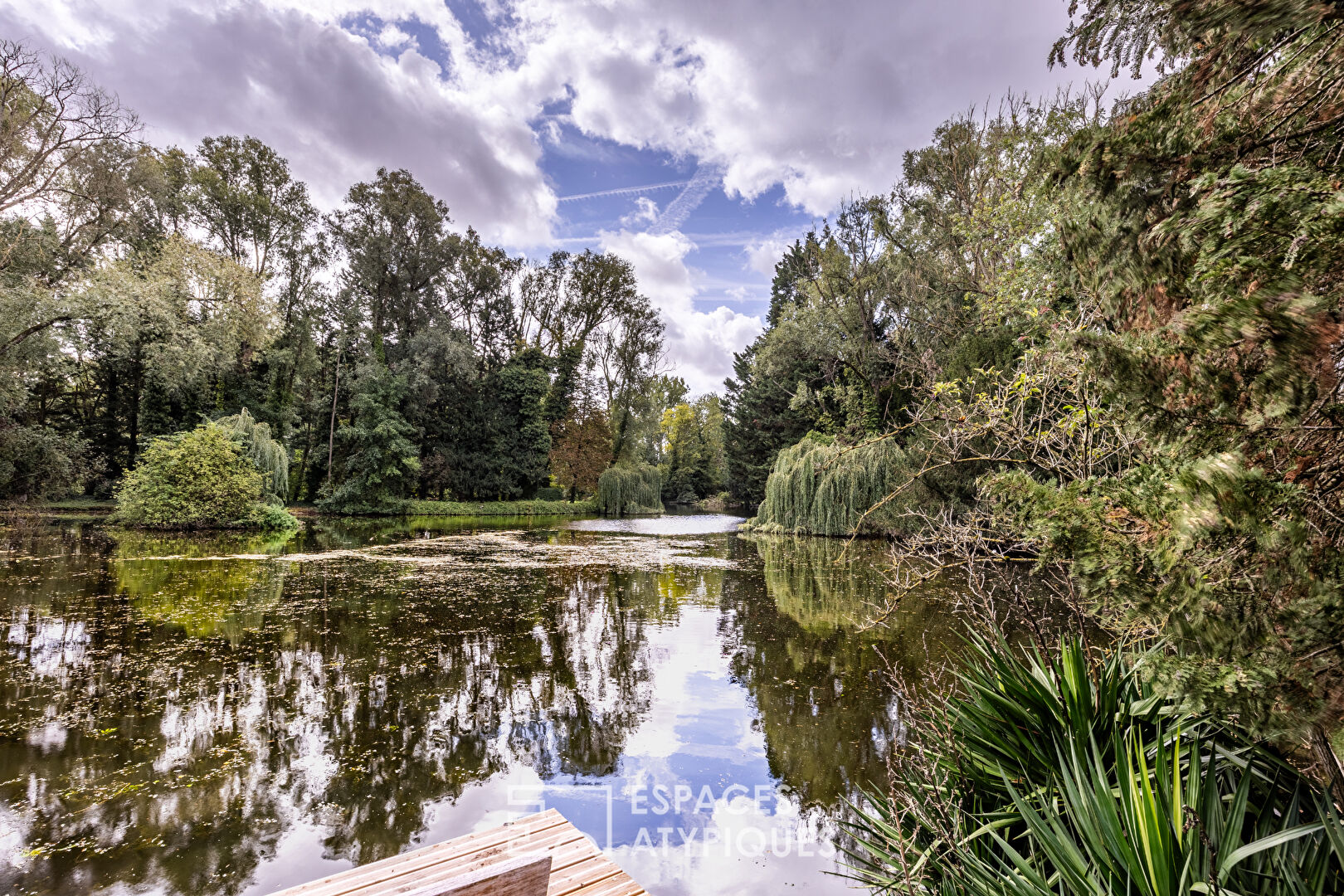 Large family home with independent gite and private pond