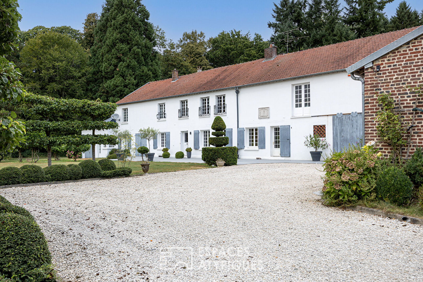 Beautiful charming residence in the heart of nature
