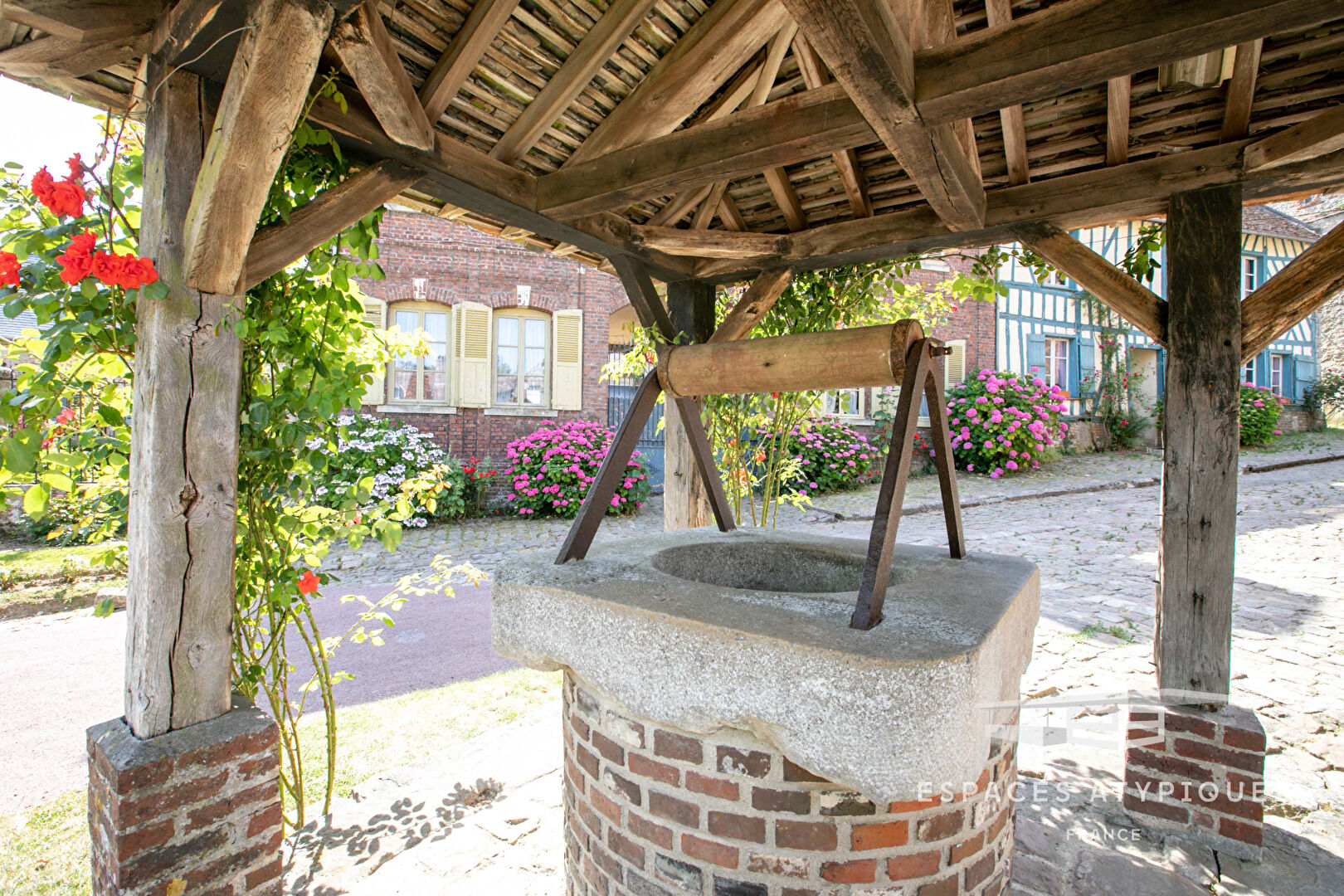 Maison de charme à colombage au coeur de Gerberoy