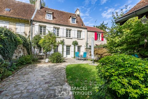 Maison de famille rénovée en pierre dans le joli village de Plailly